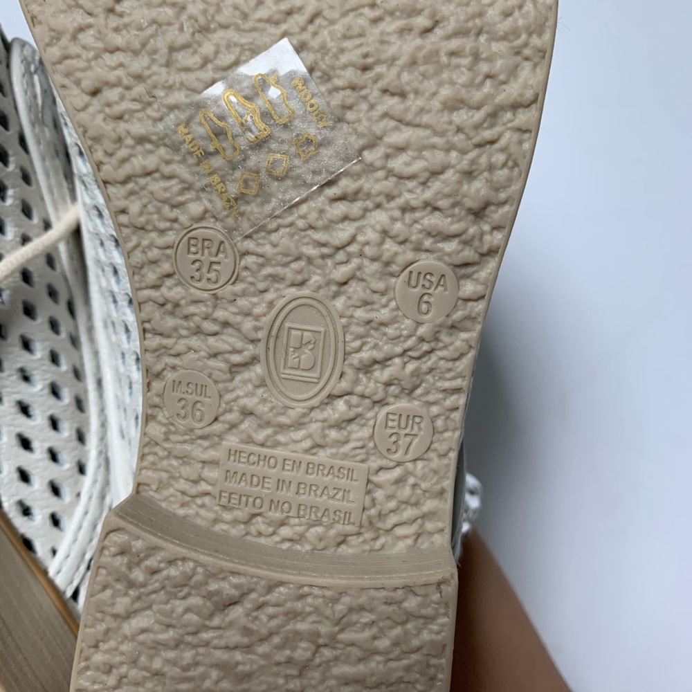 ModCloth Left to Logic Leather Oxford Flat - Picture 10 of 10